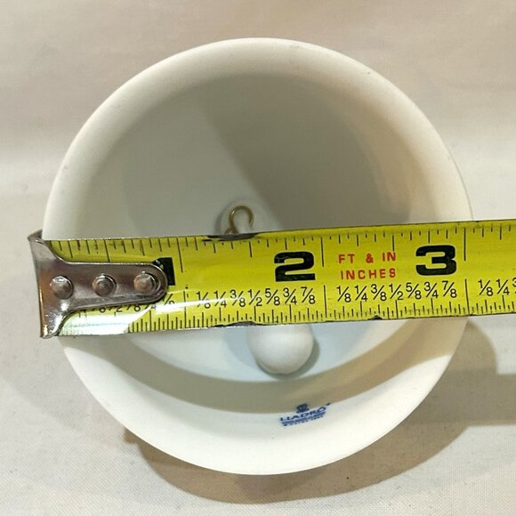 Lladro Porcelain Annual Christmas Bell 1996 Lavender Choir Boys - Picture 10 of 11